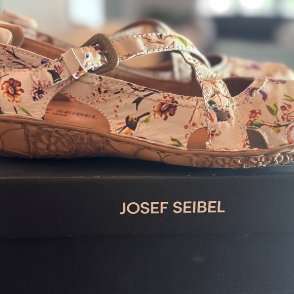 🆕 JOSEF SIEBEL Rosalie 13🌸 flowers prints Sz 40 - Picture 12 of 15